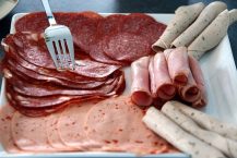 Les avantages d&rsquo;avoir une trancheuse électrique à la maison pour préparer des aliments tranchés rapidement et facilement